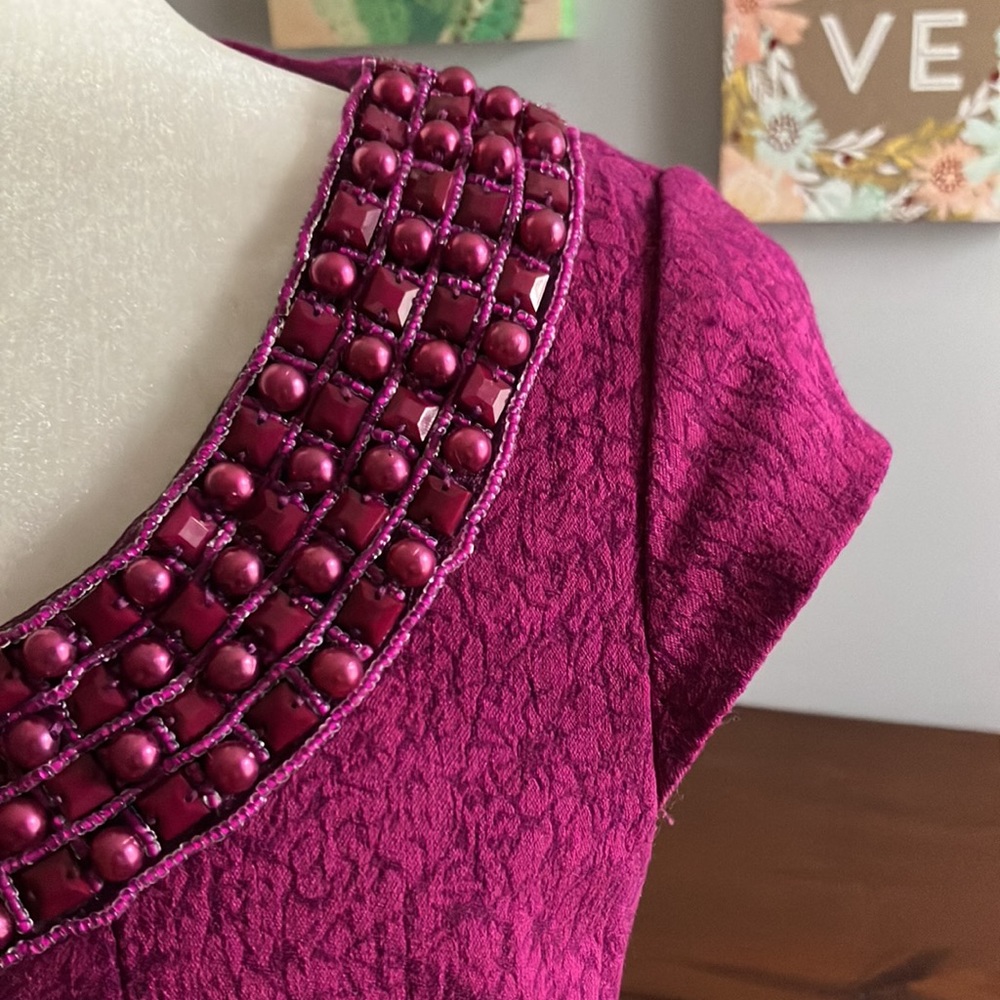 Beautiful fuschia beaded neckline Adrianna Papell dress 6 - Picture 3 of 13